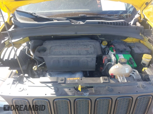 2018 Jeep Renegade Latitude z VIN ZACCJABB2JPG84382, wystawiony jako IAAI lot #41824812 z przebiegiem Nie podano mil oraz . Historia ofert i sprzedaży dostępna na DreamBid. Obrazek 10.