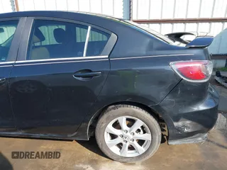 2010 Mazda Mazda3 i Touring with VIN JM1BL1SF7A1261208, listed as a IAAI auction lot 41867534 with 158,203 mi miles. Bid and sale history available at carsss.com. Image 22.