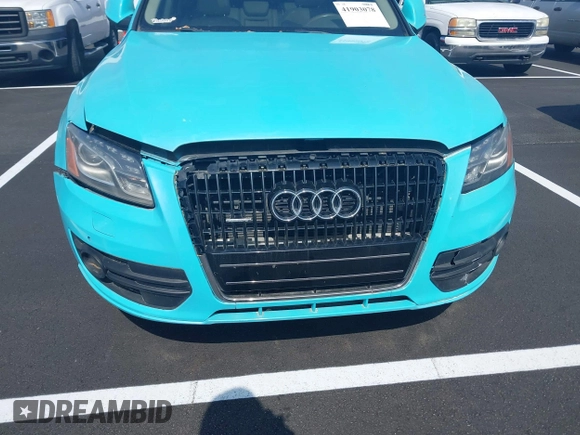 2010 Audi Q5 Premium Plus with VIN WA1LKAFP4AA040427, listed as a IAAI auction lot 41903078 with 199,409 mi miles and . Bid and sale history available at DreamBid. Image 6.