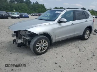 2015 BMW X5 xDrive35i z VIN 5UXKR0C53F0K70028, wystawiony jako Copart lot #59667715 z przebiegiem 117 723 mil mil oraz Czysty tytuł • Clean title. Historia ofert i sprzedaży dostępna na DreamBid. Obrazek 1.