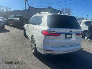 2019 BMW X7 xDrive40i z VIN 5UXCW2C5XKLB43880, wystawiony jako Copart lot #55110725 z przebiegiem 73 789 mil mil oraz Czysty tytuł • Clean title. Historia ofert i sprzedaży dostępna na DreamBid. Obrazek 3.