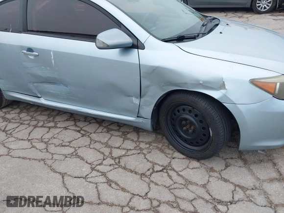 2006 Scion tC z VIN JTKDE167X60130009, wystawiony jako IAAI lot #42174502 z przebiegiem 151 801 mil mil oraz . Historia ofert i sprzedaży dostępna na DreamBid. Obrazek 6.