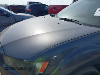 2011 Mitsubishi Outlander SE z VIN JA4AS3AWXBU022418, wystawiony jako IAAI lot #40025021 z przebiegiem 188 695 mil mil oraz . Historia ofert i sprzedaży dostępna na DreamBid. Obrazek 6.