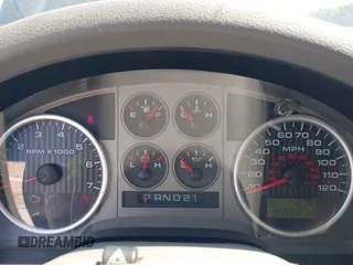 2008 Ford F-150 XLT с VIN 1FTPX14V78KD59142, выставлен на аукционе IAAI как лот 42483402 с пробегом 143 827 миль миль и . История ставок и продаж доступна на DreamBid. Изображение 7.