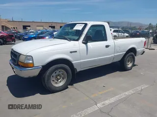 2000 Ford Ranger XL с VIN 1FTYR10V6YPB18941, выставлен на аукционе IAAI как лот 42273003 с пробегом 66 700 миль миль и . История ставок и продаж доступна на DreamBid. Изображение 2.
