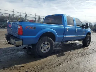 2015 Ford Super Duty F-250 SRW Lariat with VIN 1FT7W2BT1FEB11782, listed as a Copart auction lot 45166165 with 195,876 mi miles and Salvage Title. Bid and sale history available at carsss.com. Image 3.