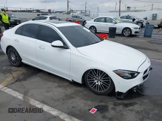 2023 Mercedes-Benz C 300 z VIN W1KAF4GBXPR117016, wystawiony jako IAAI lot #41467136 z przebiegiem 31 771 mil mil oraz . Historia ofert i sprzedaży dostępna na DreamBid. Obrazek 1.