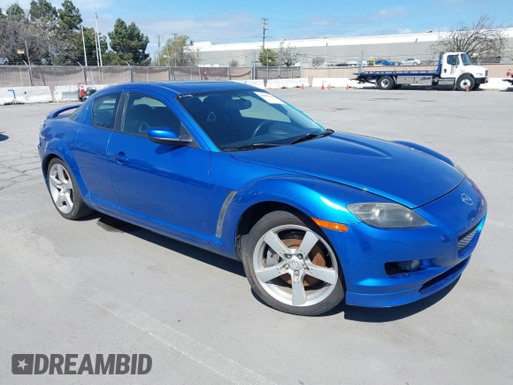 2005 Mazda RX-8 z VIN JM1FE17NX50157626, wystawiony jako IAAI lot #41885669 z przebiegiem 106 835 mil mil oraz . Historia ofert i sprzedaży dostępna na DreamBid. Obrazek 1.