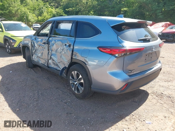 2023 Toyota Highlander L with VIN 5TDKDRAH7PS038449, listed as a IAAI auction lot 42298596 with 112,275 mi miles and . Bid and sale history available at DreamBid. Image 3.