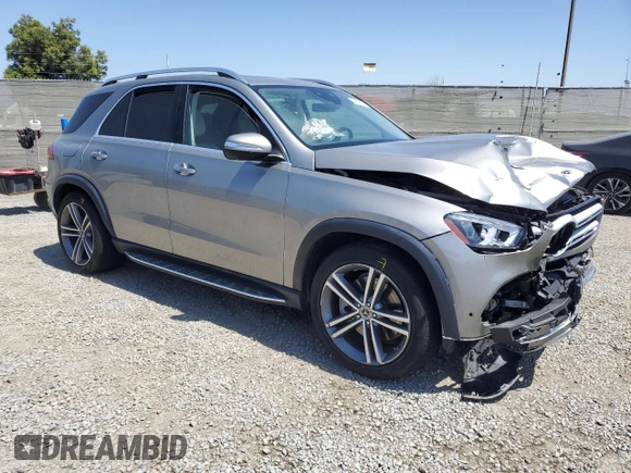 2021 Mercedes-Benz GLE 450 with VIN 4JGFB5KE3MA500840, listed as a Copart auction lot 54080135 with 35,614 mi miles and Salvage title. Bid and sale history available at DreamBid. Image 4.