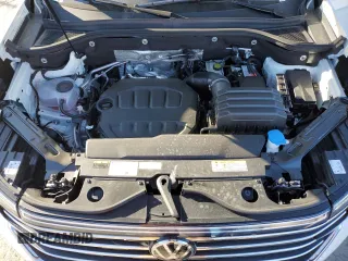 2025 Volkswagen Atlas SE with VIN 1V2HR2CA6SC502567, listed as a Copart auction lot 42052585 with 8,407 mi miles and Clean title. Bid and sale history available at DreamBid. Image 12.