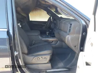 2024 Chevrolet Silverado 1500 LTZ with VIN 2GCUDGED0R1129626, listed as a IAAI auction lot 41243975 with 7,971 mi miles and . Bid and sale history available at DreamBid. Image 5.