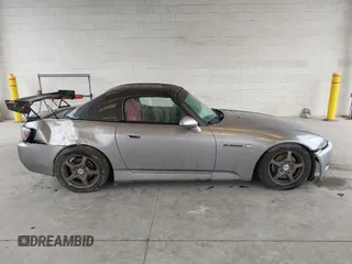 2001 Honda S2000 z VIN JHMAP11491T006580, wystawiony jako IAAI lot #41933308 z przebiegiem 151 232 mil mil oraz . Historia ofert i sprzedaży dostępna na DreamBid. Obrazek 13.