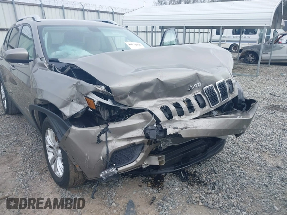 2020 Jeep Cherokee Latitude with VIN 1C4PJLCB8LD525508, listed as a IAAI auction lot 40972966 with 28,609 mi miles and . Bid and sale history available at DreamBid. Image 6.