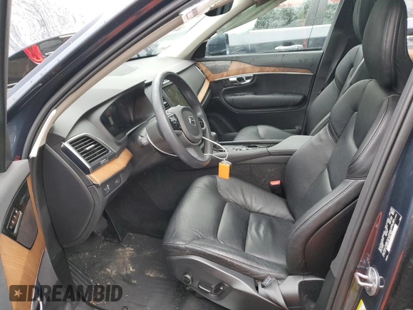 2022 Volvo XC90 Momentum with VIN YV4A221KXN1849335, listed as a Copart auction lot 51235125 with 20,312 mi miles and Salvage title. Bid and sale history available at DreamBid. Image 7.