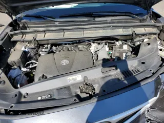 2021 Toyota Highlander XLE with VIN 5TDGZRBH4MS078778, listed as a Copart auction lot 56496855 with 35,563 mi miles and Salvage title. Bid and sale history available at DreamBid. Image 12.