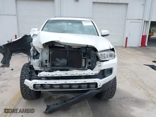 2017 Toyota Tacoma SR with VIN 5TFAX5GN7HX093195, listed as a IAAI auction lot 41860071 with 152,925 mi miles. Bid and sale history available at carsss.com. Image 13.