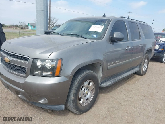 2007 Chevrolet Suburban LT with VIN 3GNFC16J77G114677, listed as a IAAI auction lot 41560052 with 1 mi miles. Bid and sale history available at carsss.com. Image 2.