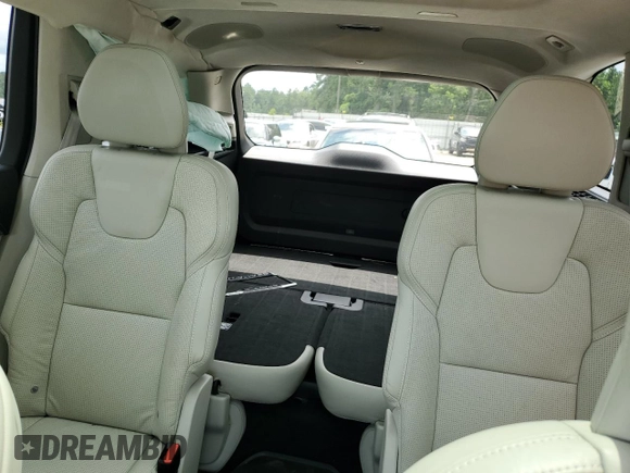 2021 Volvo XC90 Inscription Expression with VIN YV4BR00L0M1708934, listed as a Copart auction lot 59129953 with 43,585 mi miles. Bid and sale history available at carsss.com. Image 10.