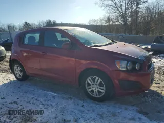 2012 Chevrolet Sonic LS z VIN 1G1JA6SH3C4128973, wystawiony jako Copart lot #87795975 z przebiegiem 100 178 mil mil oraz Czysty tytuł • Clean title. Historia ofert i sprzedaży dostępna na DreamBid. Obrazek 4.