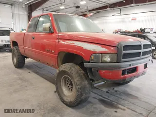 1996 Dodge Ram 1500 with VIN 3B7HF13Z0TG166231, listed as a IAAI auction lot 41472718 with 265,450 mi miles. Bid and sale history available at carsss.com. Image 1.