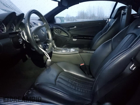 2008 Mercedes-Benz SL z VIN WDBSK79F98F138503, wystawiony jako Copart lot #81853104 z przebiegiem 82 183 mil mil oraz Czysty tytuł • Clean title. Historia ofert i sprzedaży dostępna na DreamBid. Obrazek 7.