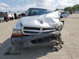 2003 Dodge Dakota with VIN 1D7FL16X93S301215, listed as a Copart auction lot 68710654 with 272,870 mi miles and Clean Title. Bid and sale history available at carsss.com. Image 5.