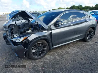 2023 Infiniti QX55 Luxe z VIN 3PCAJ5JR3PF106482, wystawiony jako IAAI lot #40831385 z przebiegiem 33 013 mil mil oraz . Historia ofert i sprzedaży dostępna na DreamBid. Obrazek 17.