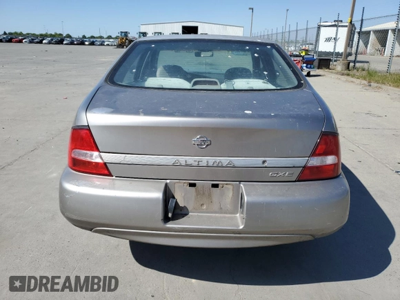 2001 Nissan Altima GXE z VIN 1N4DL01D81C130480, wystawiony jako Copart lot #53912885 z przebiegiem 155 140 mil mil oraz Szkoda całkowita • Salvage title. Historia ofert i sprzedaży dostępna na DreamBid. Obrazek 6.