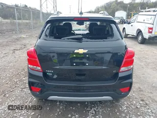 2019 Chevrolet Trax LT with VIN KL7CJLSB1KB848693, listed as a IAAI auction lot 41984020 with 67,000 mi miles and . Bid and sale history available at carsss.com. Image 16.