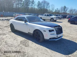 2018 Rolls-Royce Dawn z VIN SCA666D52JU115704, wystawiony jako IAAI lot #41816328 z przebiegiem 41 305 mil mil oraz . Historia ofert i sprzedaży dostępna na DreamBid. Obrazek 1.