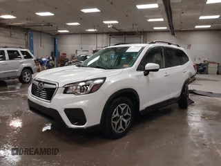 2019 Subaru Forester Premium with VIN JF2SKAGC3KH423315, listed as a IAAI auction lot 41216364 with 105,019 mi miles. Bid and sale history available at carsss.com. Image 2.