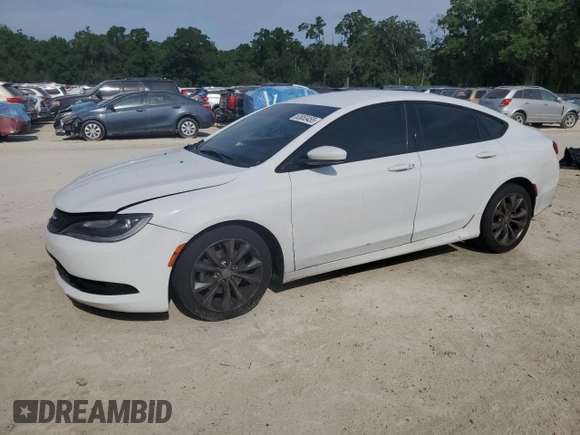 2015 Chrysler 200 S z VIN 1C3CCCBB2FN529146, wystawiony jako Copart lot #53853455 z przebiegiem 108 759 mil mil oraz Szkoda całkowita • Salvage title. Historia ofert i sprzedaży dostępna na DreamBid. Obrazek 1.