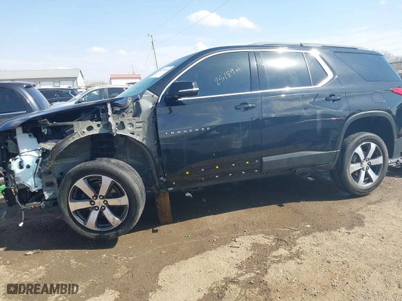 2020 Chevrolet Traverse LT Leather with VIN 1GNERHKW7LJ323401, listed as a IAAI auction lot 41781030 with 25,189 mi miles. Bid and sale history available at carsss.com. Image 15.