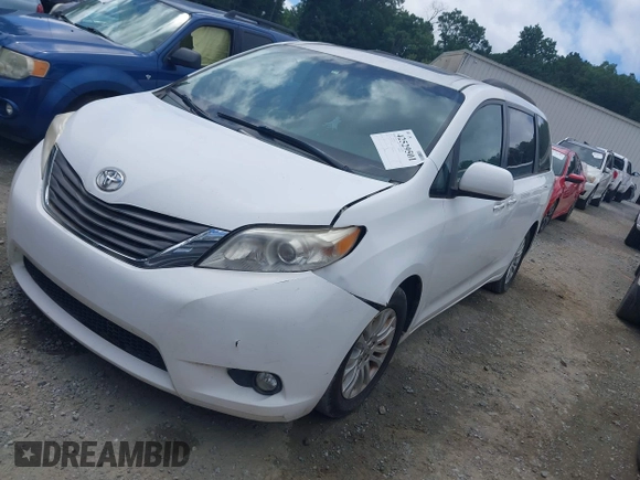 2012 Toyota Sienna XLE AAS с VIN 5TDYK3DC8CS177335, выставлен на аукционе IAAI как лот 42529501 с пробегом 215 170 миль миль и . История ставок и продаж доступна на DreamBid. Изображение 17.