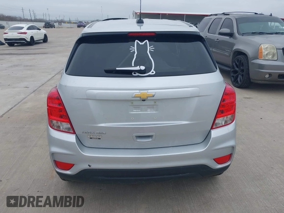 2022 Chevrolet Trax LS with VIN KL7CJNSM1NB527142, listed as a IAAI auction lot 41571815 with 13,136 mi miles. Bid and sale history available at carsss.com. Image 16.