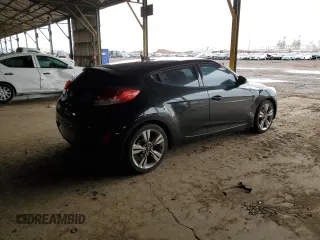 2017 Hyundai Veloster Value Edition with VIN KMHTC6AD1HU319500, listed as a Copart auction lot 49151125 with 103,938 mi miles and Clean Title. Bid and sale history available at carsss.com. Image 3.