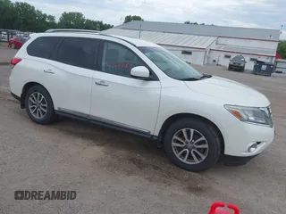 2015 Nissan Pathfinder Platinum with VIN 5N1AR2MM5FC667264, listed as a IAAI auction lot 42684869 with 173,749 mi miles and . Bid and sale history available at DreamBid. Image 1.