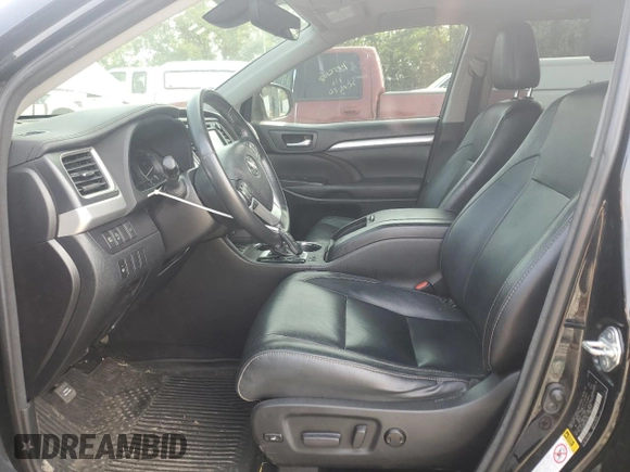 2018 Toyota Highlander SE with VIN 5TDJZRFH4JS547038, listed as a Copart auction lot 59465975 with 93,456 mi miles and Salvage title. Bid and sale history available at DreamBid. Image 7.