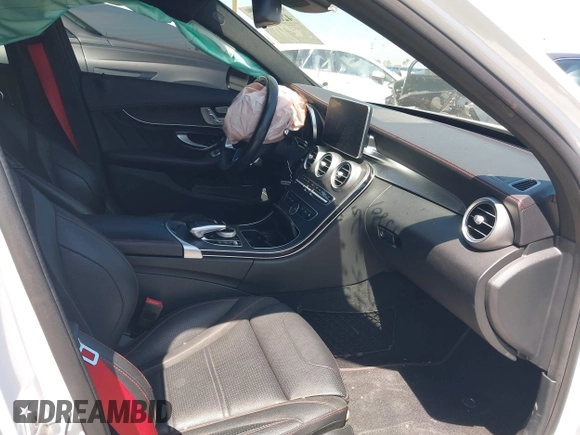 2016 Mercedes-Benz C 450 AMG z VIN 55SWF6EB4GU115801, wystawiony jako IAAI lot #42019103 z przebiegiem 53 142 mil mil oraz . Historia ofert i sprzedaży dostępna na DreamBid. Obrazek 5.