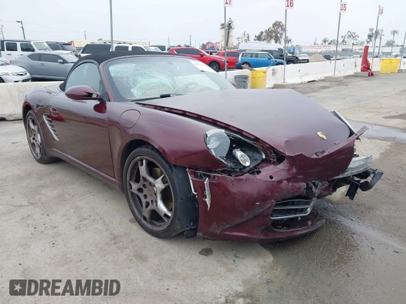 2005 Porsche Boxster S z VIN WP0CB29865U731351, wystawiony jako IAAI lot #42153541 z przebiegiem 97 378 mil mil oraz . Historia ofert i sprzedaży dostępna na DreamBid. Obrazek 1.