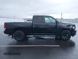 2018 Ram 1500 Express z VIN 1C6RR7FT4JS238082, wystawiony jako IAAI lot #41203915 z przebiegiem 85 863 mil mil oraz . Historia ofert i sprzedaży dostępna na DreamBid. Obrazek 14.