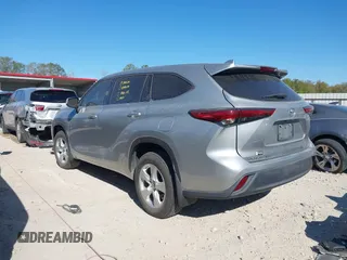 2021 Toyota Highlander L with VIN 5TDZZRAH9MS533683, listed as a IAAI auction lot 41788553 with 31,564 mi miles and . Bid and sale history available at DreamBid. Image 3.