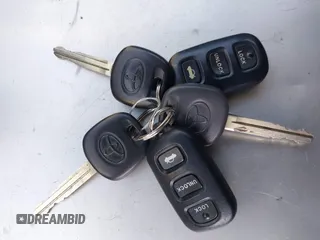 2003 Toyota Camry LE z VIN 4T1BF32K93U050590, wystawiony jako IAAI lot #42300405 z przebiegiem 146 510 mil mil oraz . Historia ofert i sprzedaży dostępna na DreamBid. Obrazek 11.