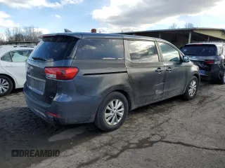 2017 Kia Sedona LX with VIN KNDMB5C15H6225939, listed as a Copart auction lot 43657155 with 151,289 mi miles and Clean Title. Bid and sale history available at carsss.com. Image 3.
