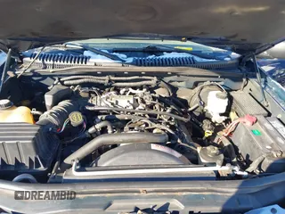 2005 Mercury Mountaineer Convenience z VIN 4M2ZU86W15UJ16890, wystawiony jako IAAI lot #41352732 z przebiegiem 199 675 mil mil oraz . Historia ofert i sprzedaży dostępna na DreamBid. Obrazek 10.