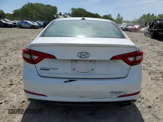 2016 Hyundai Sonata SE z VIN 5NPE24AF1GH385558, wystawiony jako Copart lot #57356665 z przebiegiem 98 991 mil mil oraz Czysty tytuł • Clean title. Historia ofert i sprzedaży dostępna na DreamBid. Obrazek 6.