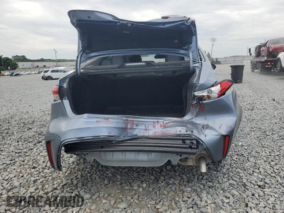 2025 Toyota Corolla LE z VIN 5YFB4MDEXSP255256, wystawiony jako Copart lot #56183985 z przebiegiem 8 052 mil mil oraz Szkoda całkowita • Salvage title. Historia ofert i sprzedaży dostępna na DreamBid. Obrazek 6.
