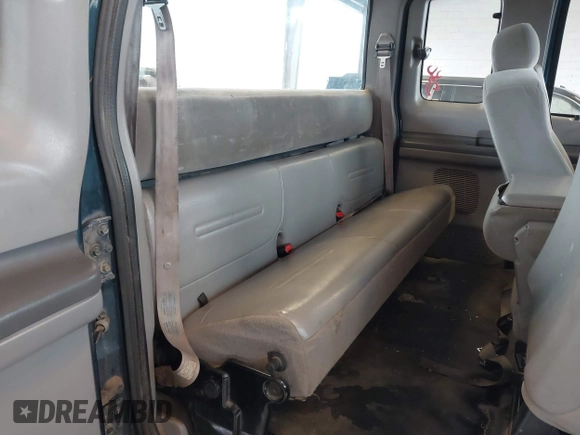 1999 Ford F-250 XL with VIN 1FTNX21F3XEB13907, listed as a IAAI auction lot 41321221 with 535,405 mi miles and . Bid and sale history available at DreamBid. Image 8.