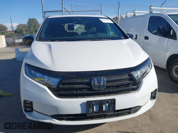 2024 Honda Odyssey Sport with VIN 5FNRL6H70RB061575, listed as a IAAI auction lot 41684598 with 8,187 mi miles and . Bid and sale history available at DreamBid. Image 13.